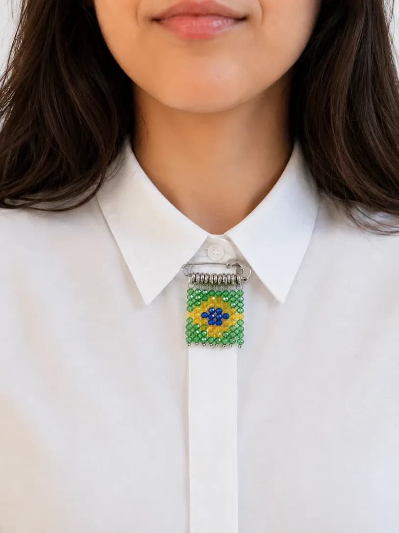 Broche Bandeira Brasil Cristais